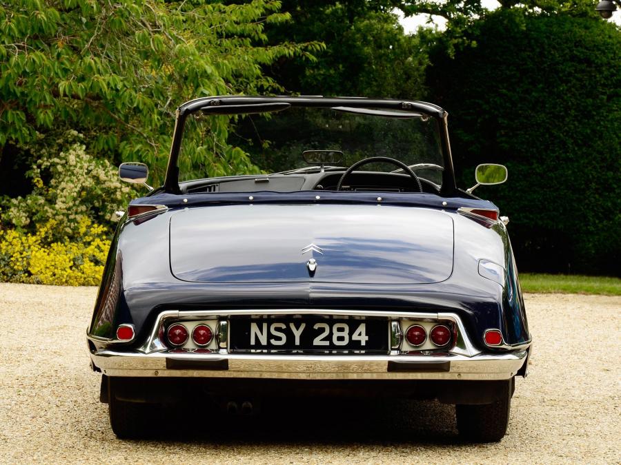  Citroen DS19 Cabriolet 1962 года  (UK) (фото 9 из 12)